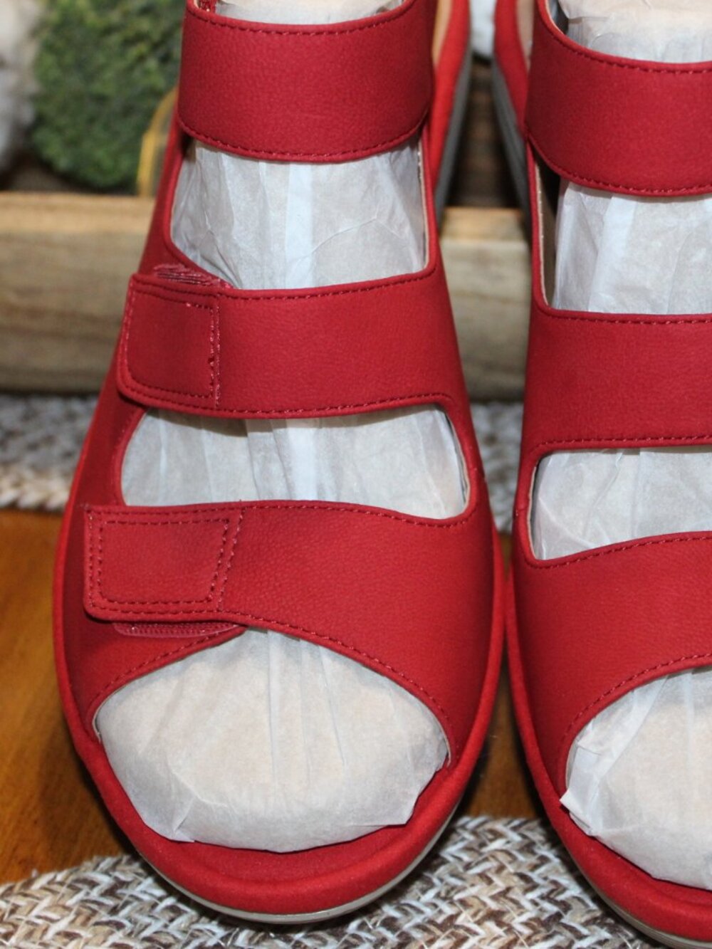 NWT Clark Reedly Juno Wedge sandals 9 1/2 WIDE SHARP! COMFY! - Picture 3 of 15